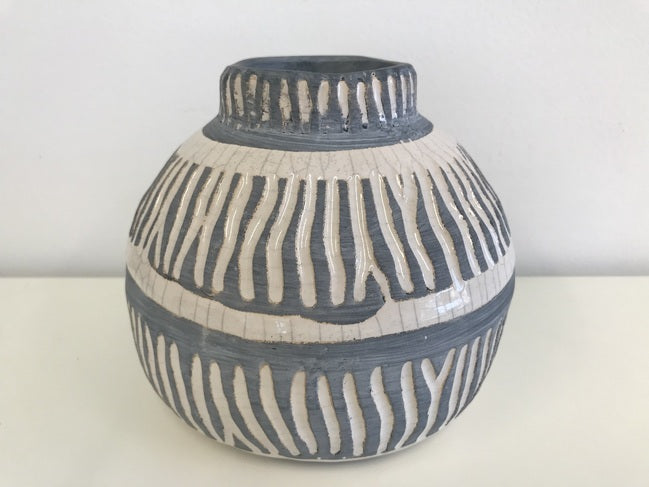 Cream & Grey Ceramic Squat Vase 14.5cm Crackled Patina Home Decor