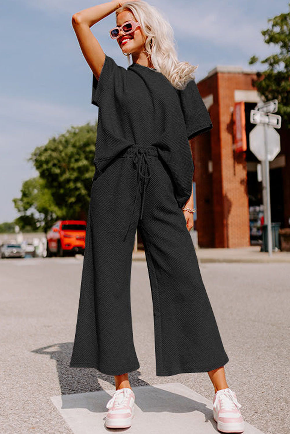 Women’s Gray Textured Loose Fit T Shirt and Drawstring Pants Set