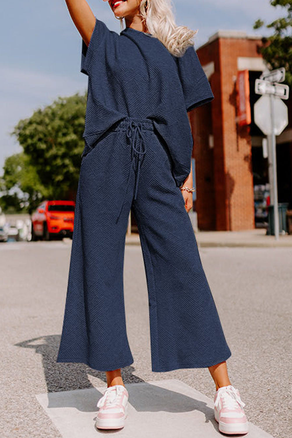 Women’s Gray Textured Loose Fit T Shirt and Drawstring Pants Set