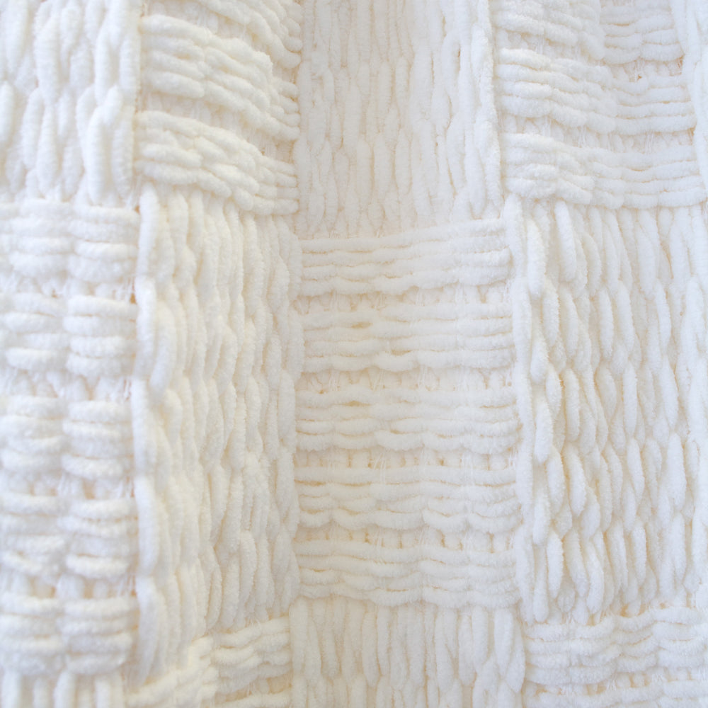 Bambury Asha Throw - White