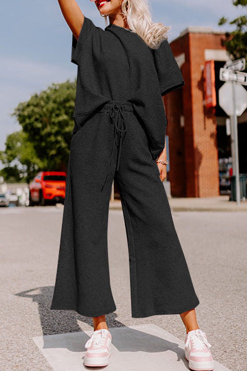Women’s Gray Textured Loose Fit T Shirt and Drawstring Pants Set