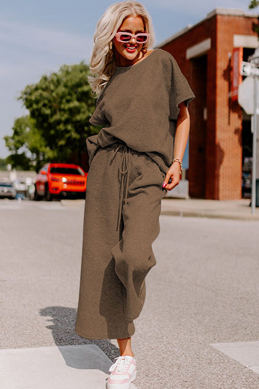 Women’s Gray Textured Loose Fit T Shirt and Drawstring Pants Set