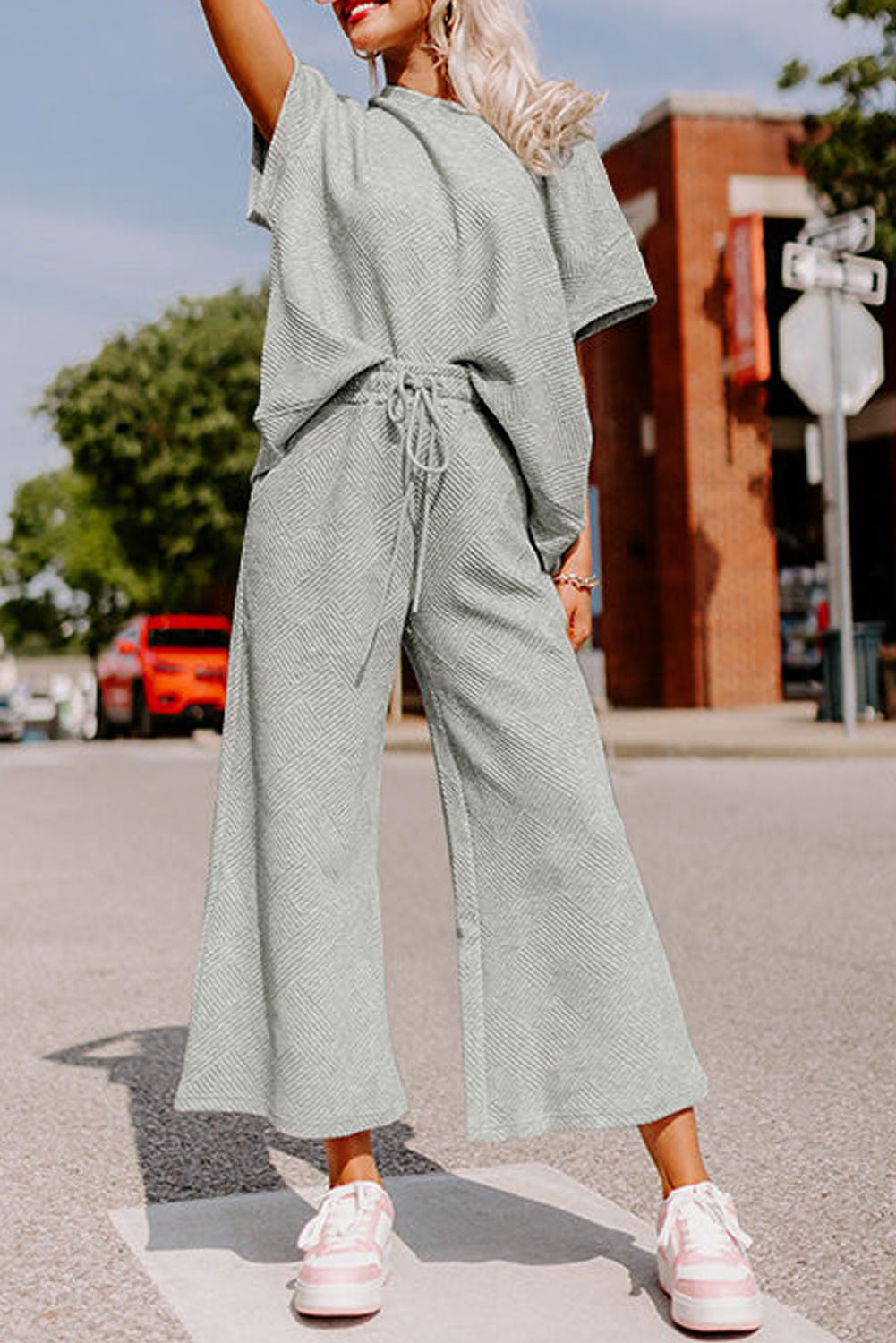 Women’s Gray Textured Loose Fit T Shirt and Drawstring Pants Set