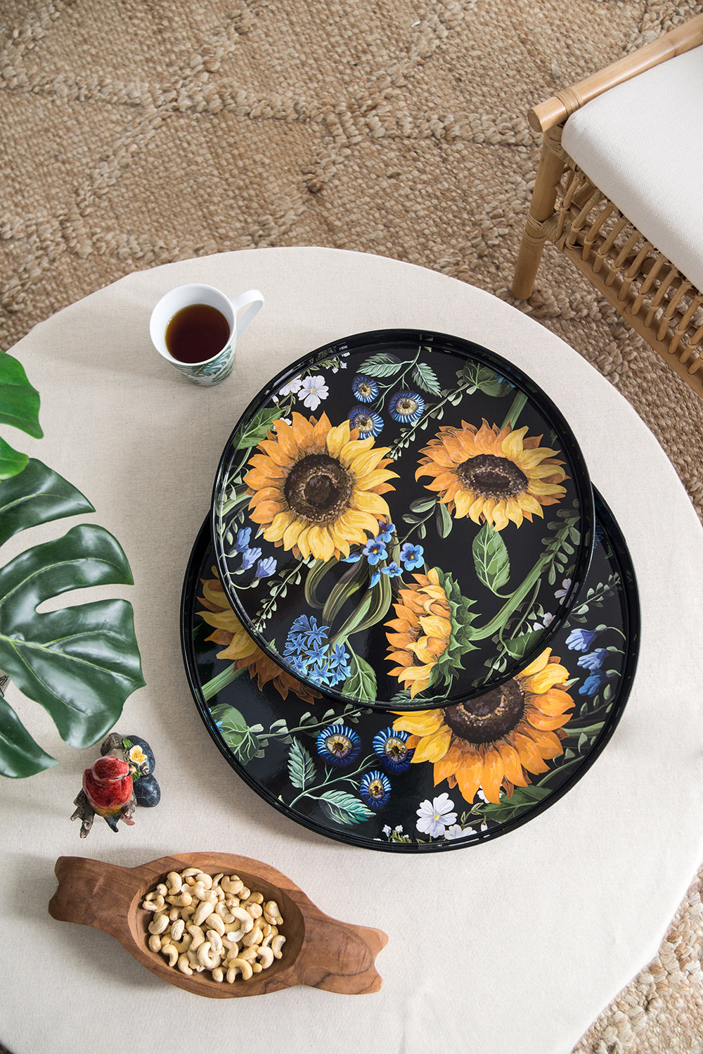Sunflower Decorative Round Trays Set of 2 Nesting Plastic Table Decor