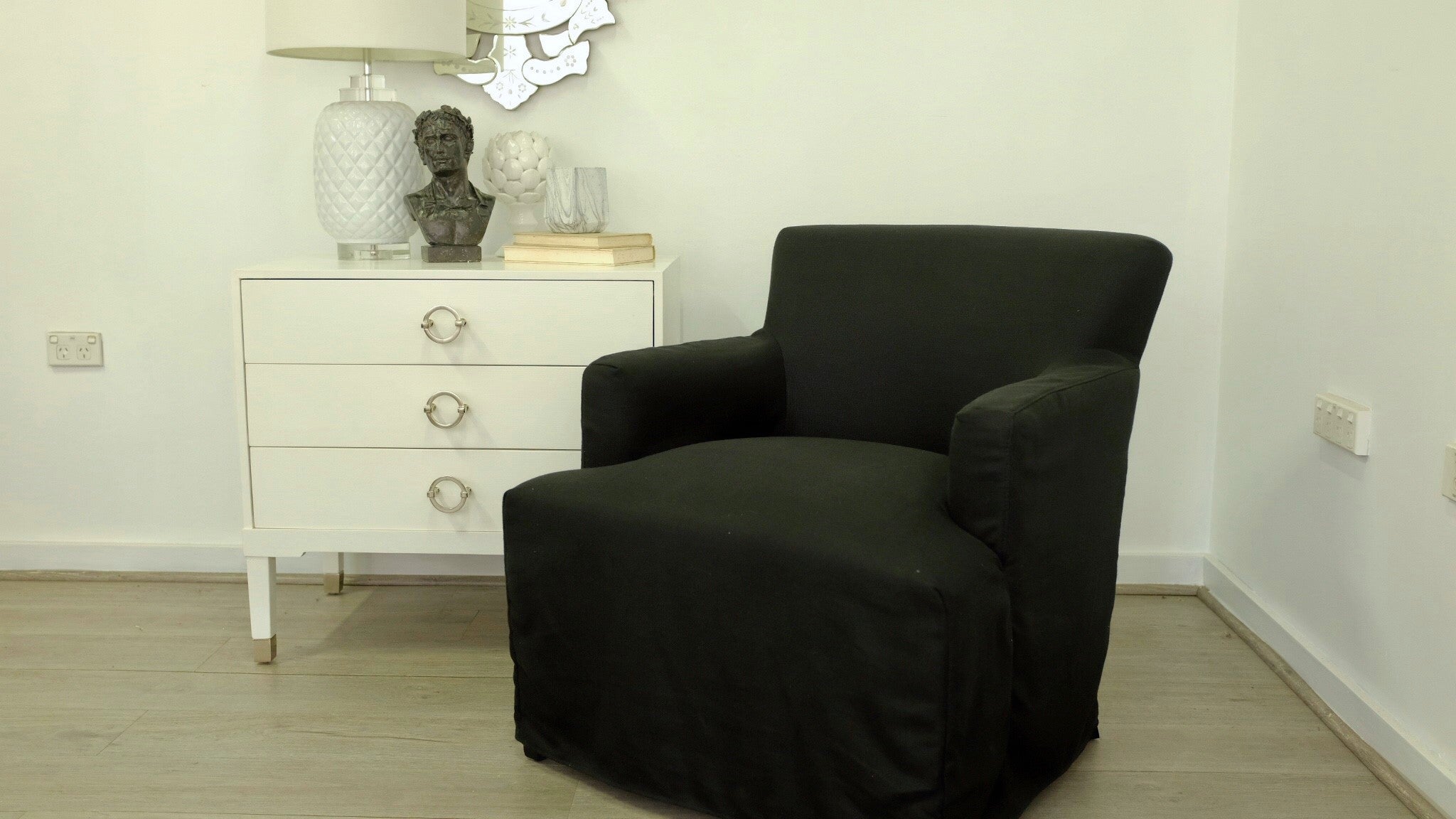 Nantucket Armchair Black with cover