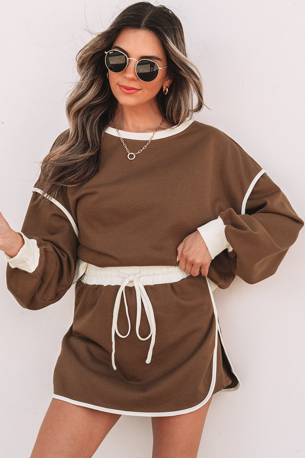 Women’s Evergreen Colour Contrast Loose Pullover with Lace-Up Waist Skort Set