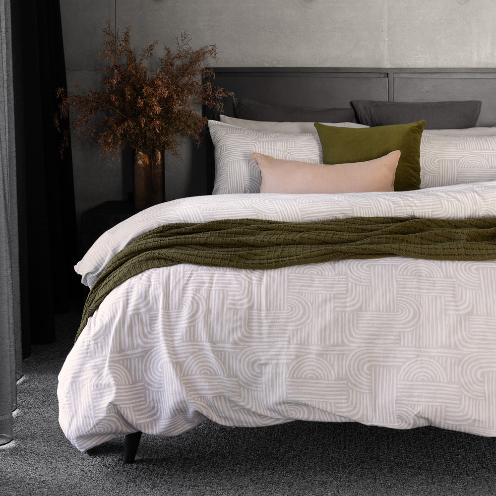 Bambury Linen Rectangle Cushion - Tea Rose