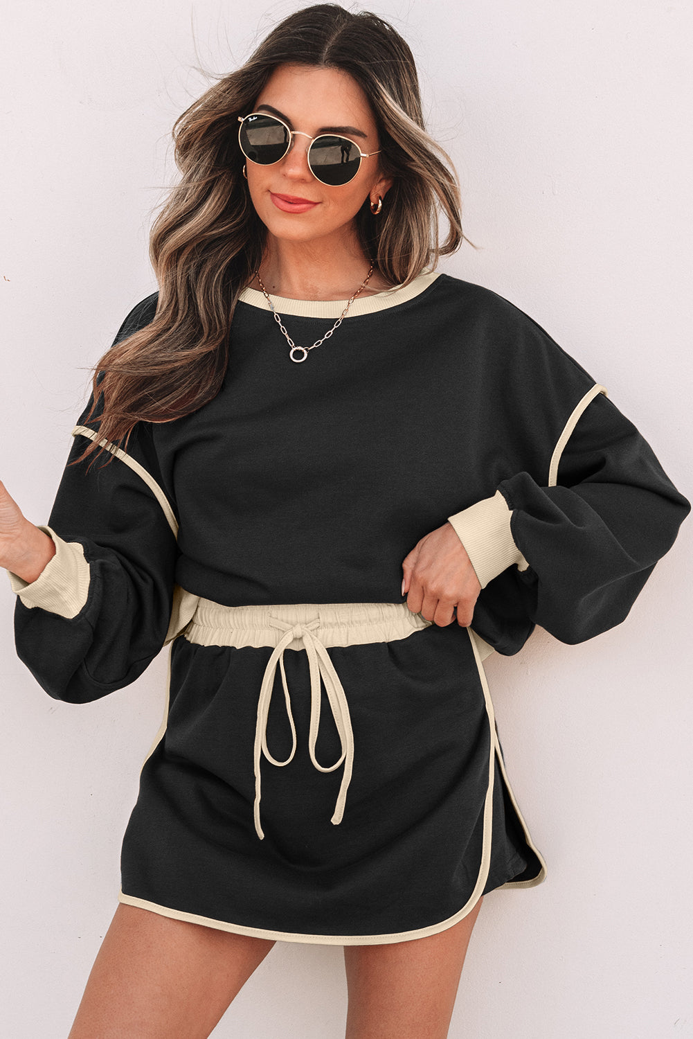 Women’s Evergreen Colour Contrast Loose Pullover with Lace-Up Waist Skort Set