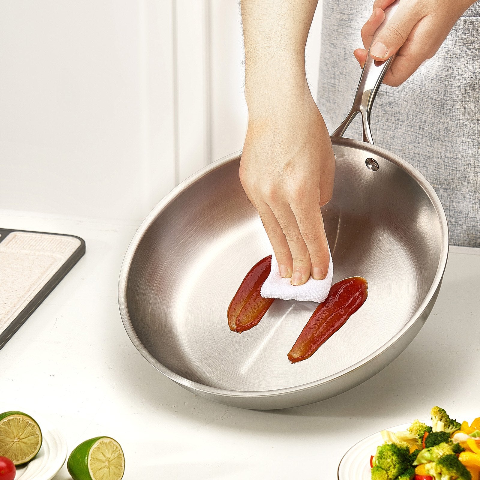 Tri-Ply Stainless Steel Frying Pan 3-Piece (240/280/320mm) Heat-Resistant Handle