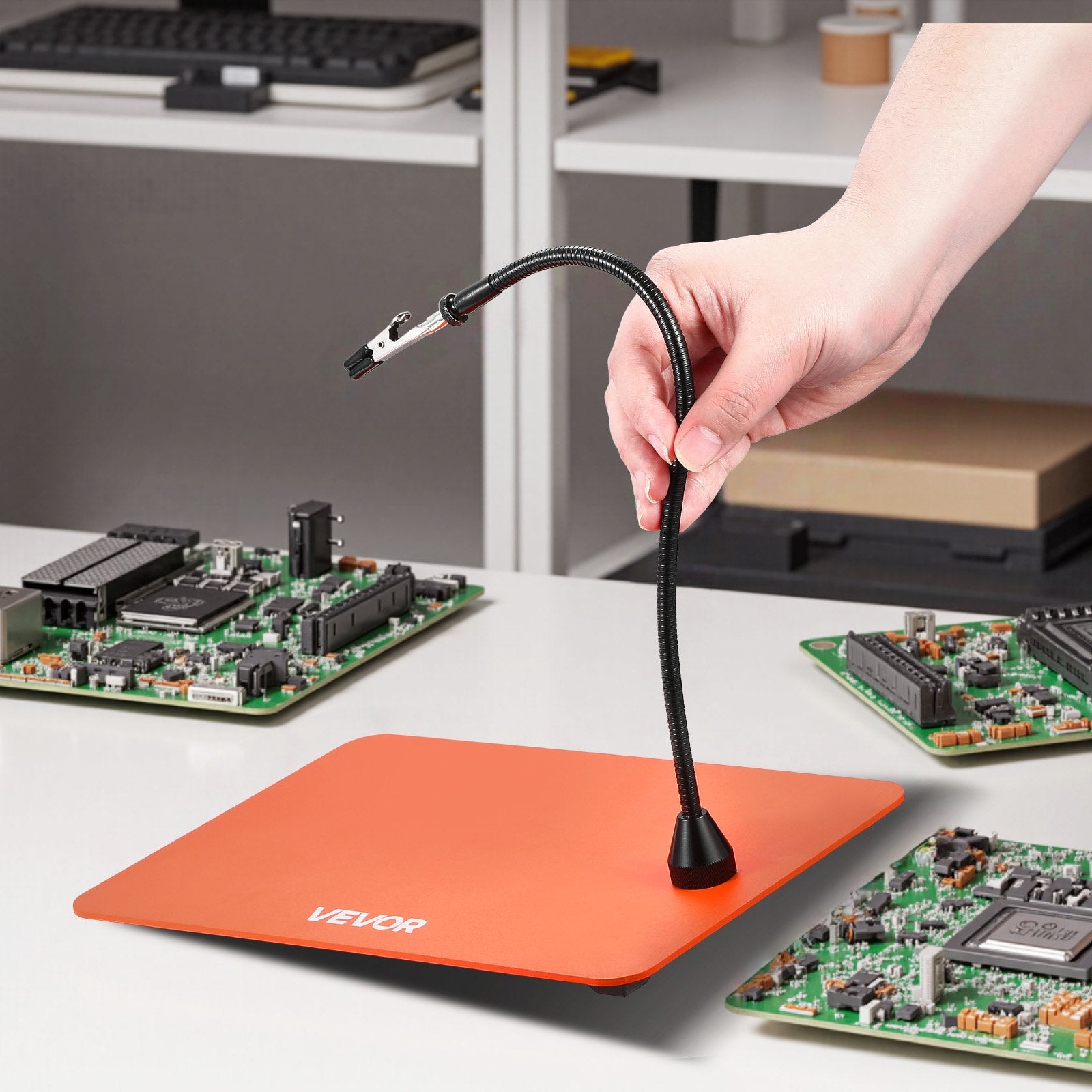 Magnetic Helping Hands Soldering Station, 4 Flexible Arms, Heavy-Duty Base
