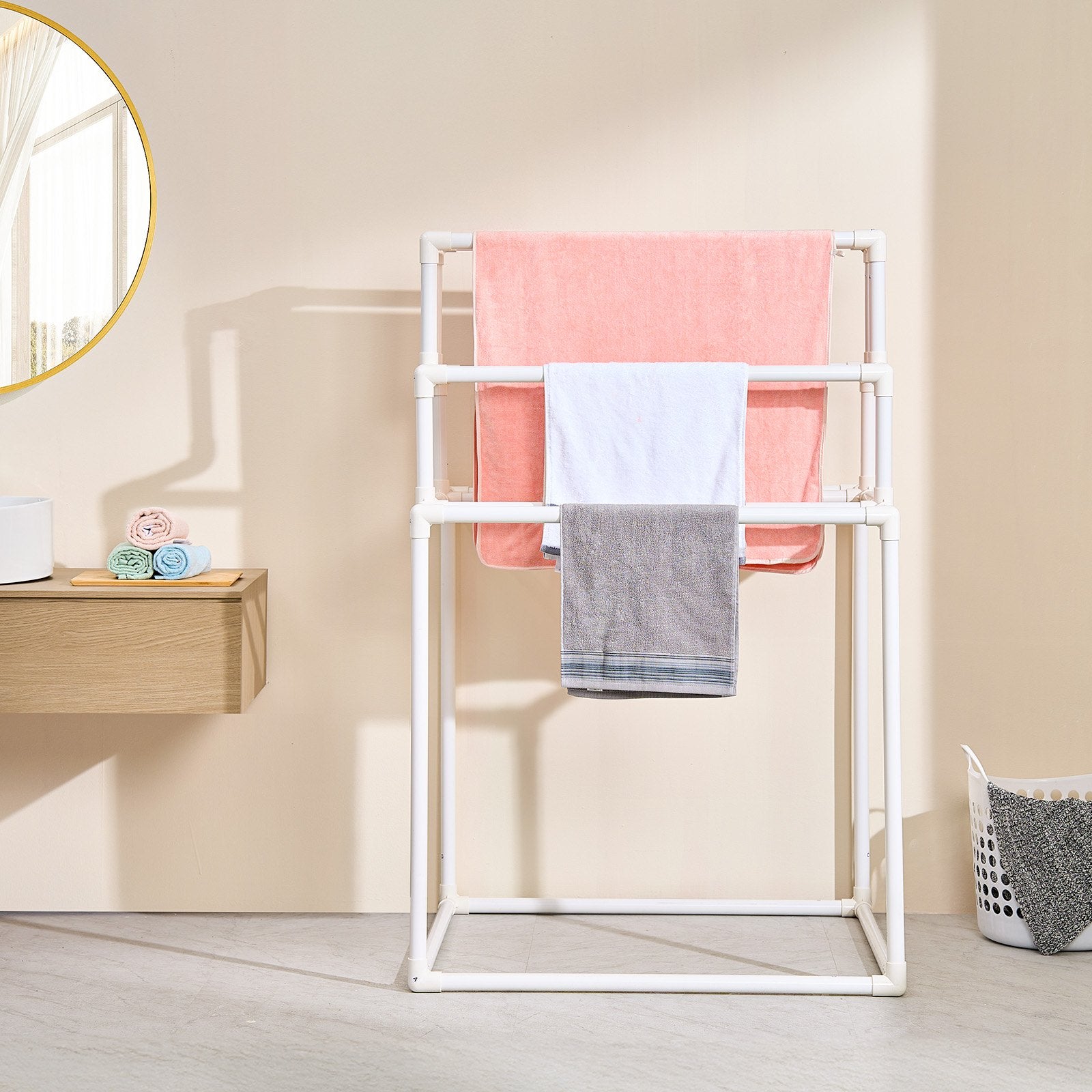 Towel Rack 8-Bar Outdoor PVC Freestanding Pool Towel Holder White Organizer