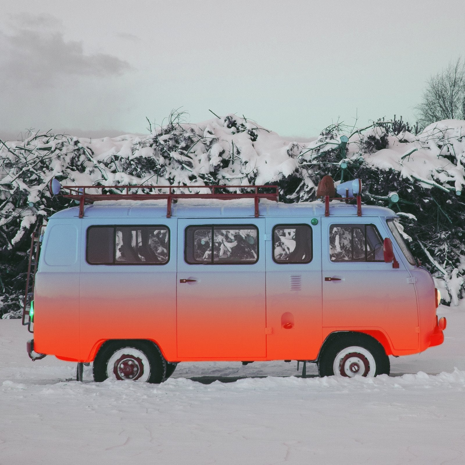12V 2KW Diesel Air Heater with Remote, LCD & 10L Fuel Tank for RVs and Campers
