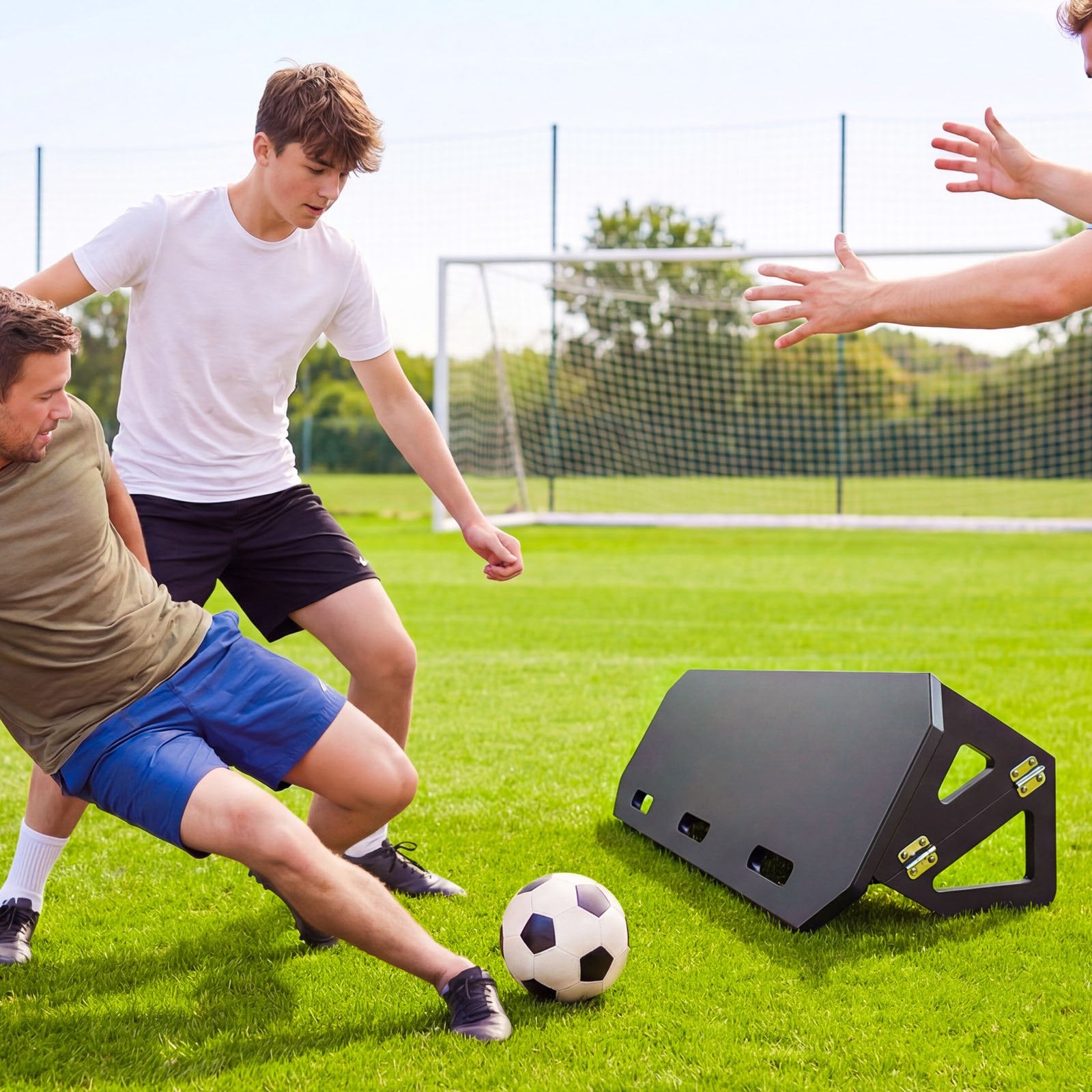 Soccer Rebounder Board 1000x300mm Portable HDPE Kick Back Trainer 3 Angles Skill