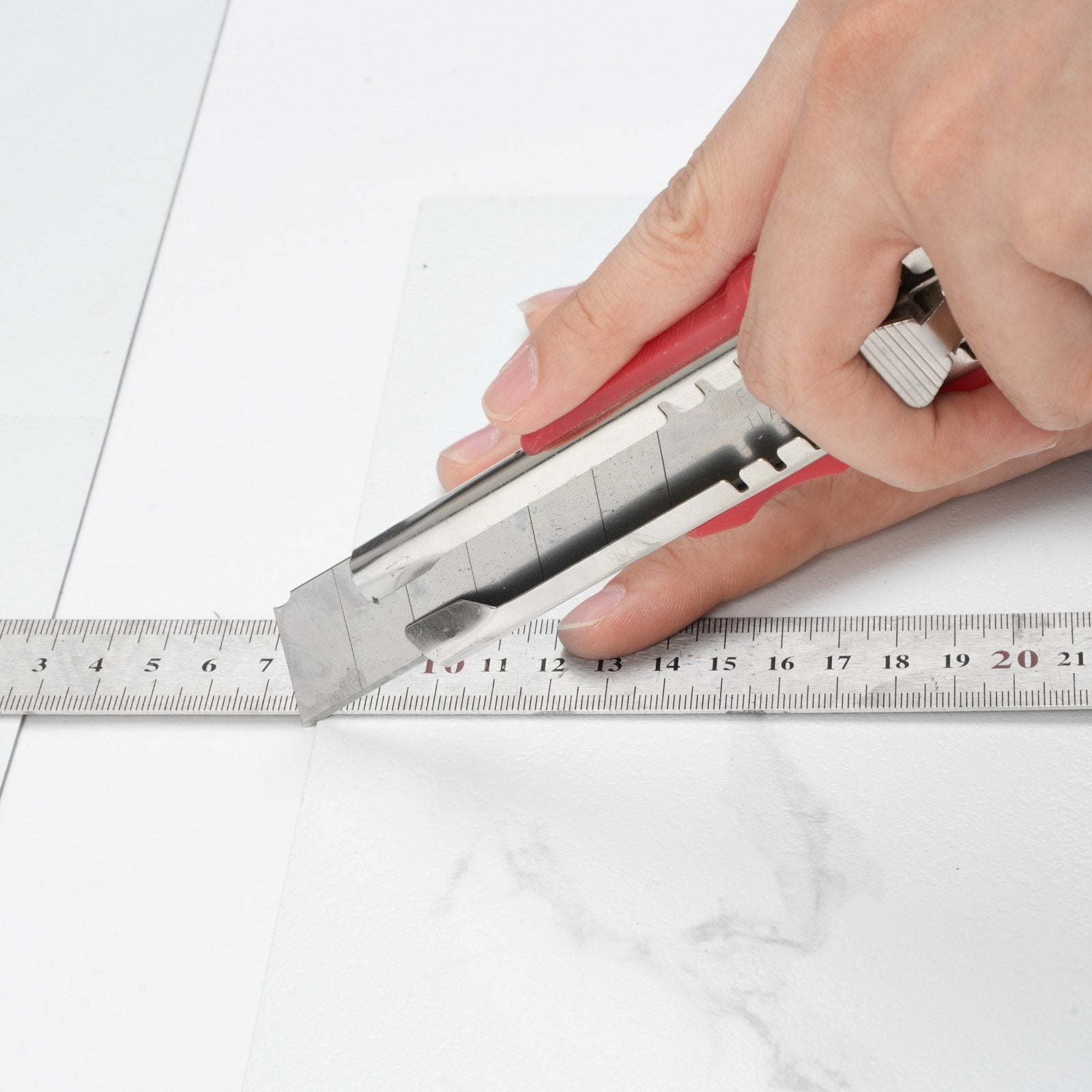 Self-Adhesive Vinyl Floor Tiles 12x12in 50PCS 1.5mm Peel & Stick White Marble